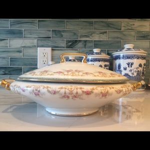 Limoges T&V Covered Vegetable Dish
